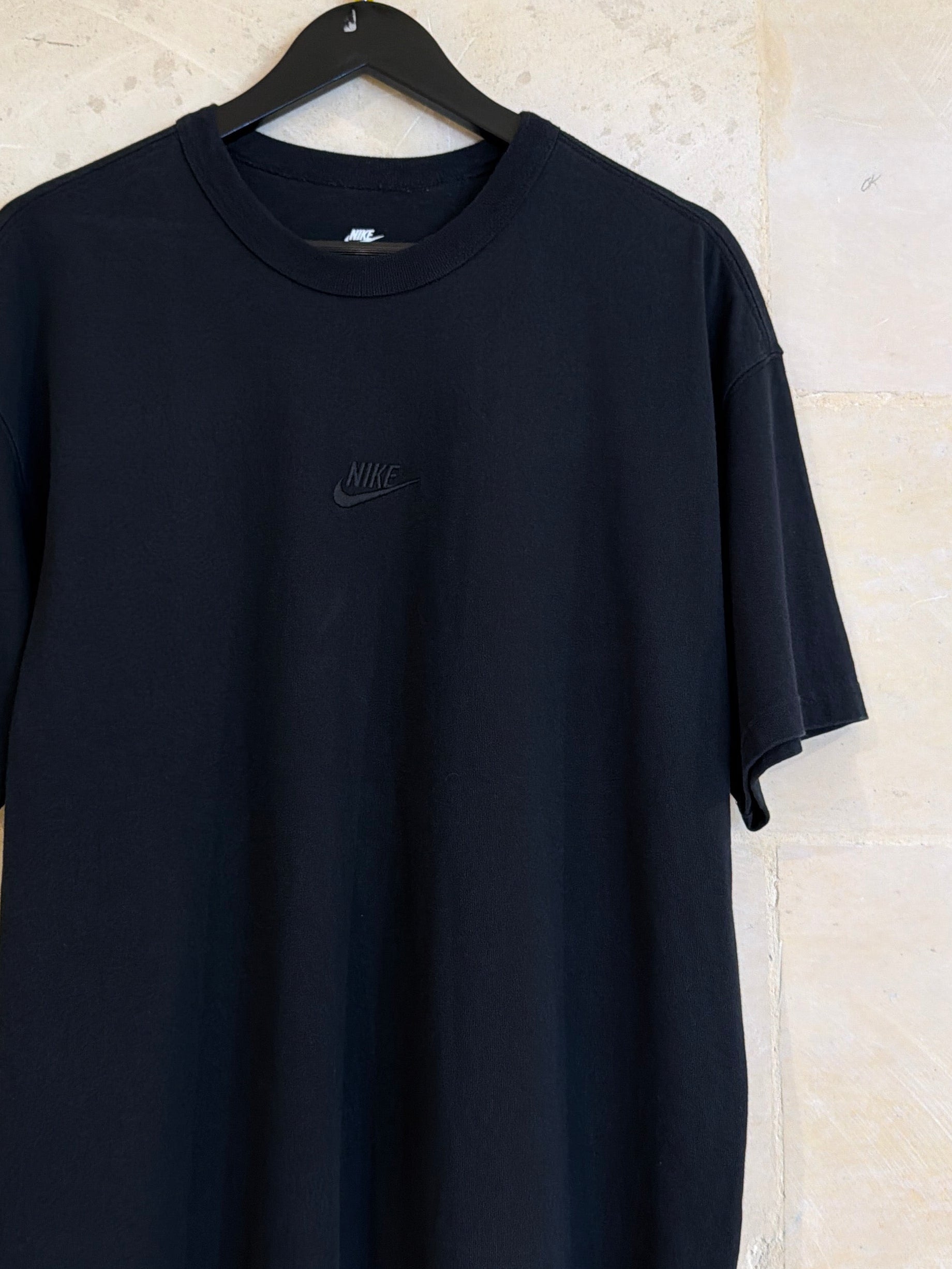 Nike Center Swoosh Tee (Medium)