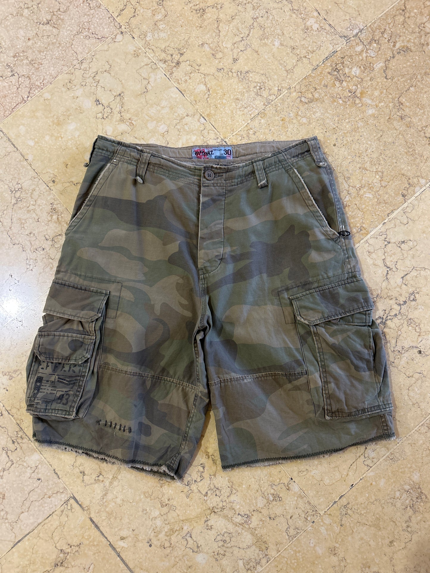 Affekt Cargo Shorts (W30)