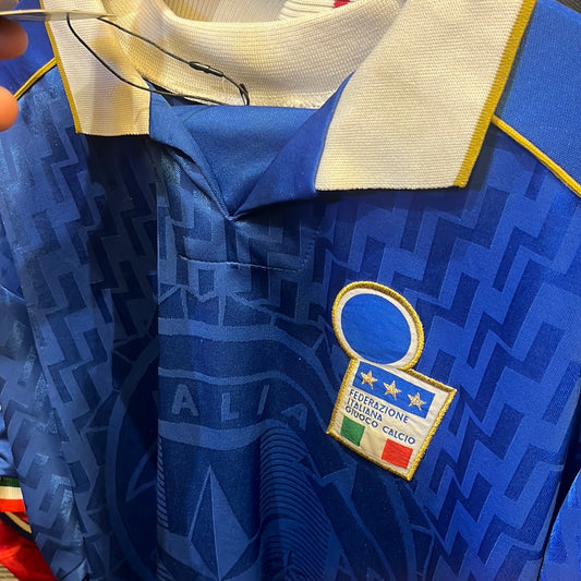 1995-96 Italy Shirt (L)