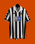 Vntg 1999-2000 Juventus Kappa Home Shirt (XL)