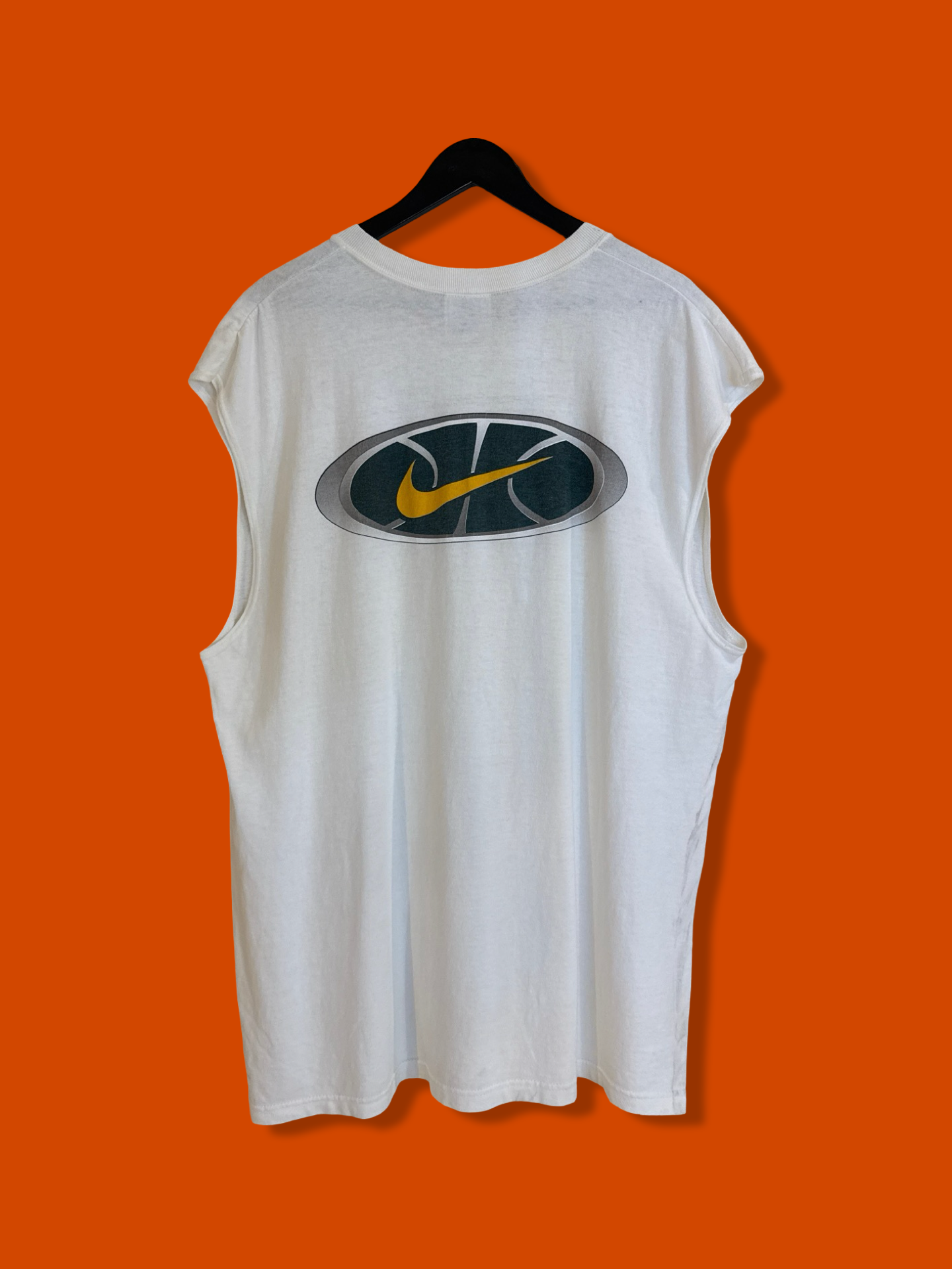 Vntg Nike Basketball Tee (Fits XL)