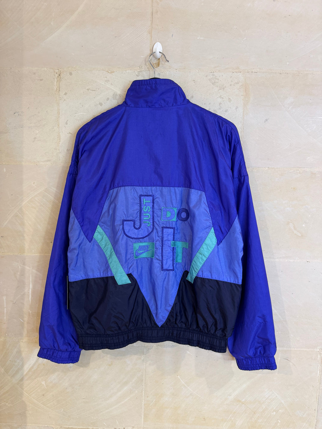 Vntg Nike Windbreaker (XS)