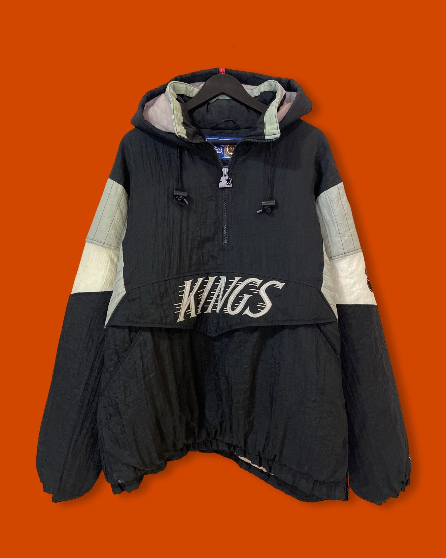 Vntg LA KINGS Starter Jacket (L)