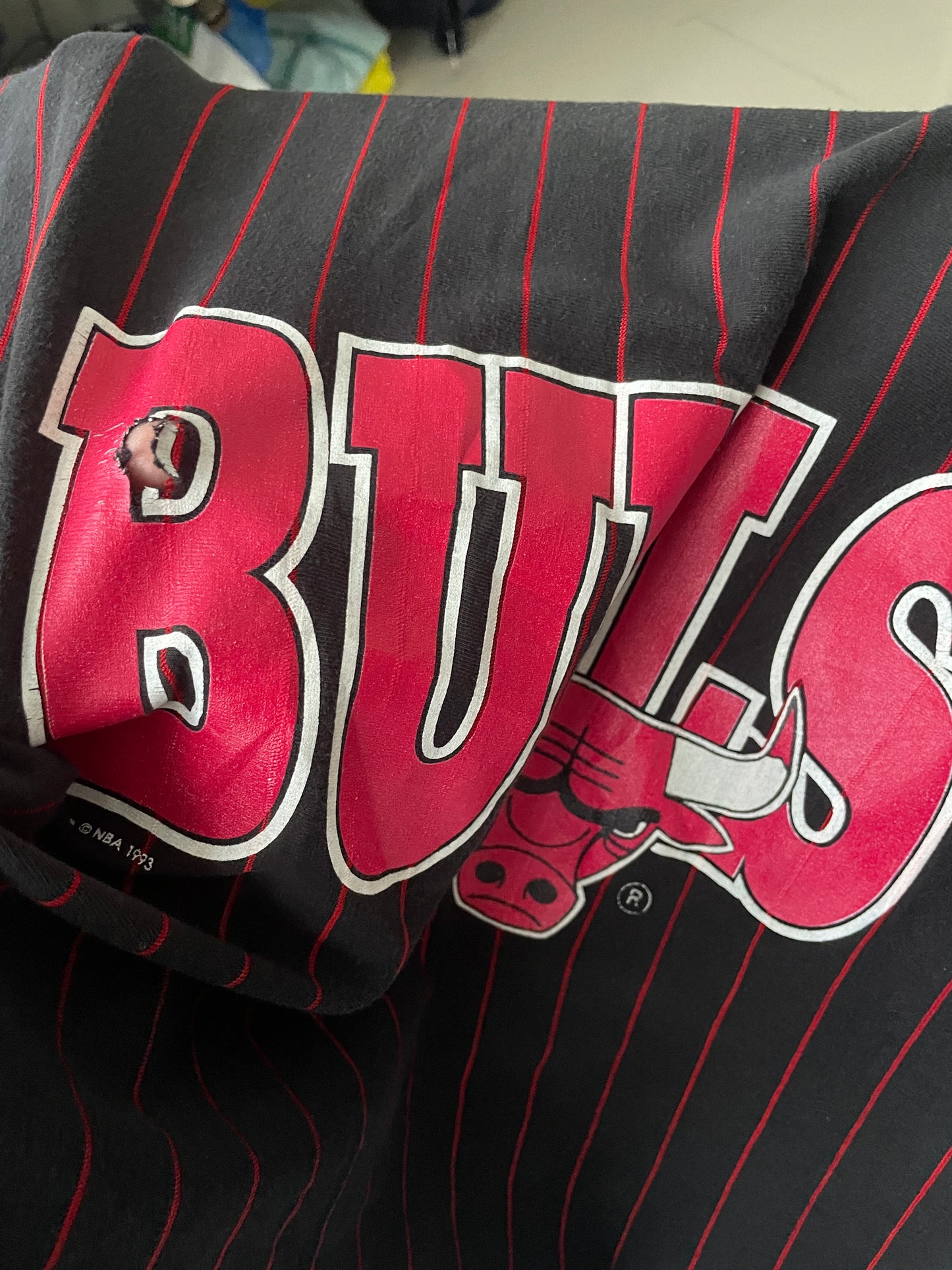Vintage 1993 Bulls Baseball Jersey (Small) hole at the back