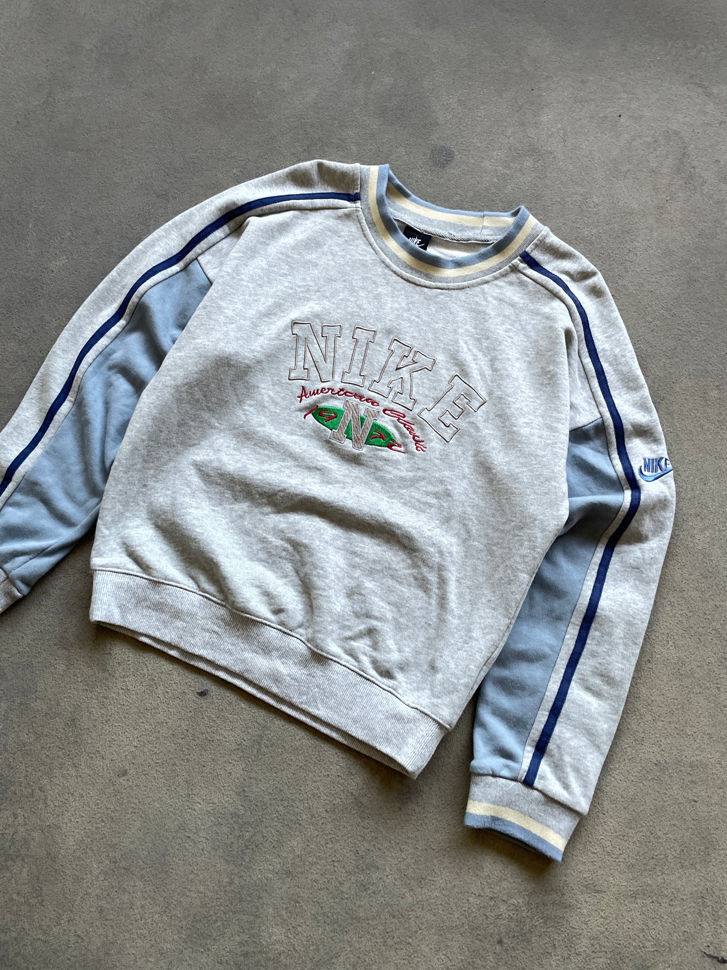 Vintage Nike Crewneck (Small)