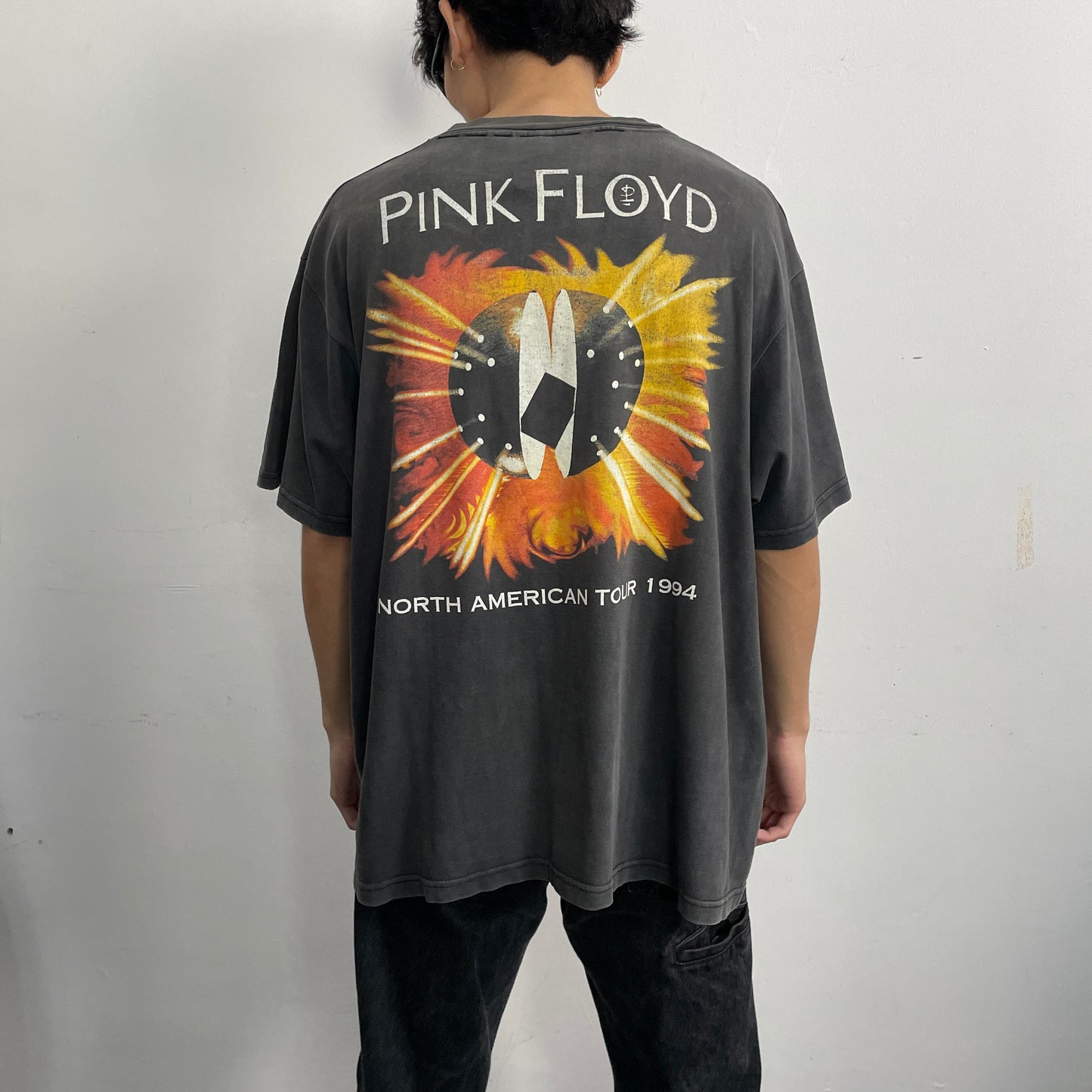 Vintage Pink Floyd Band Tee (XL) minimal paint stains