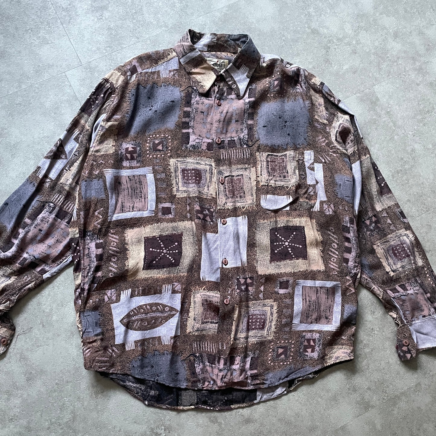 Vintage Patterned Shirt (Large)